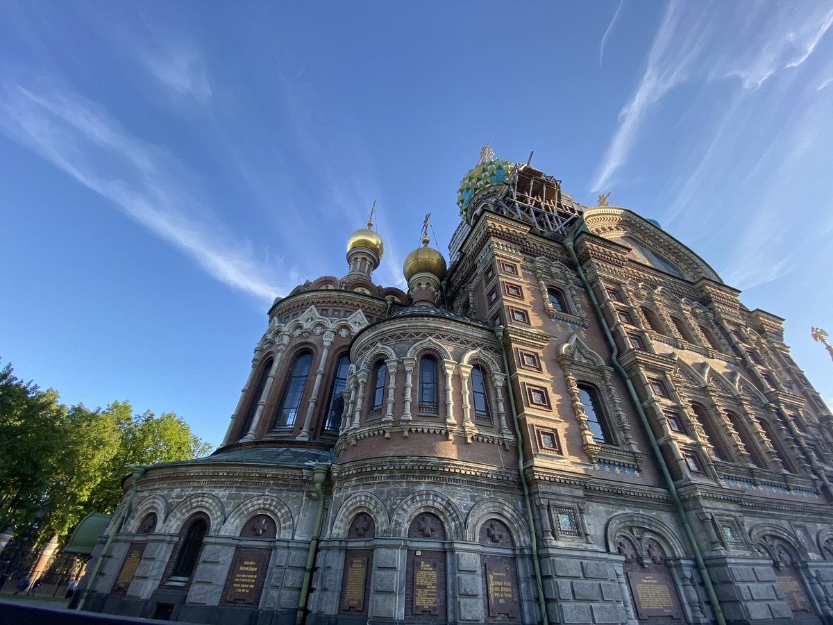 Санкт петербург ближайшие. Храм Воскресения Христова спас на крови, Санкт-Петербург. Спас на крови Санкт-Петербург смотровая площадка. Питер Покрова на крови обзорная площадка. Фото экскурсия у Спаса на крови.