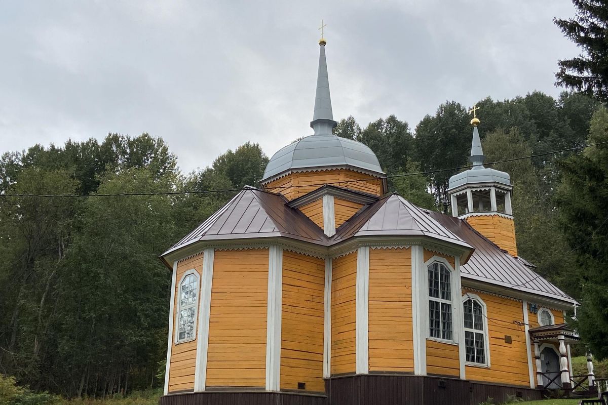 Экскурсионный тур из Петрозаводска "Душа Карелии: фьорды, горы и водопады"