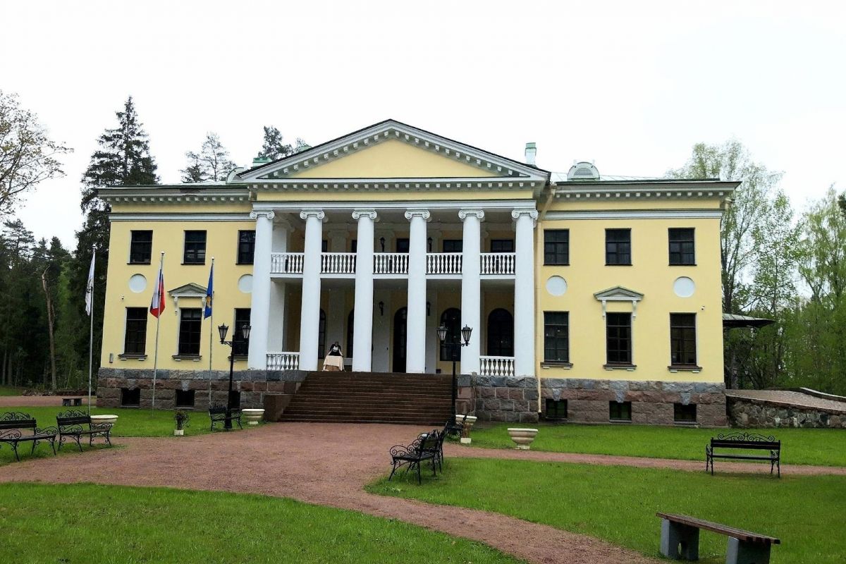 Экскурсия из Санкт-Петербурга "Порхов и дворянские усадьбы"