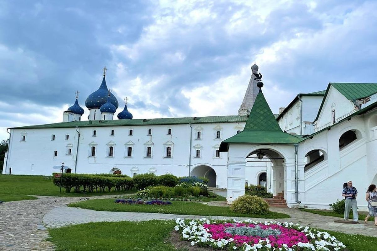 Автобусный экскурсионный тур из Москвы "За святую Русь: Сергиев Посад - Переславль-Залесский - Ростов Великий - Кострома - Ярославль - Иваново - Суздаль - Муром - Дивеево"