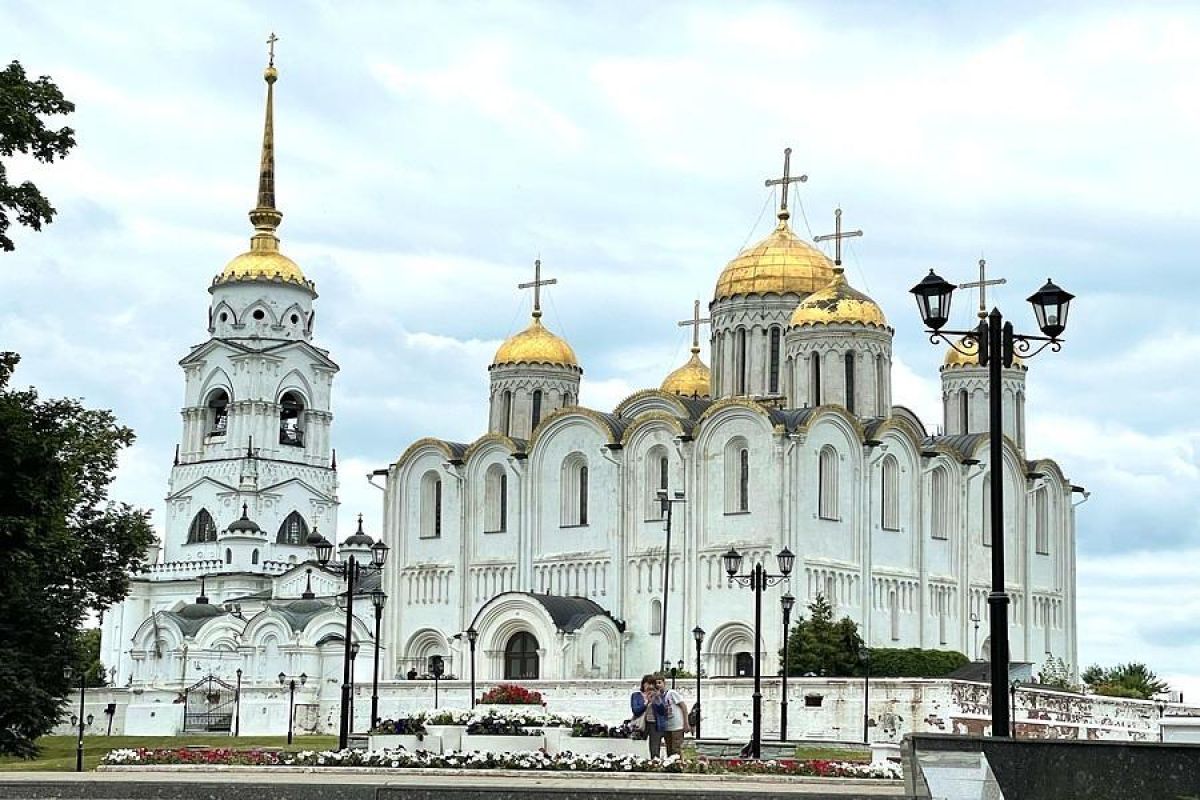 Автобусный экскурсионный тур из Москвы "За святую Русь: Сергиев Посад - Переславль-Залесский - Ростов Великий - Кострома - Ярославль - Иваново - Суздаль - Муром - Дивеево"