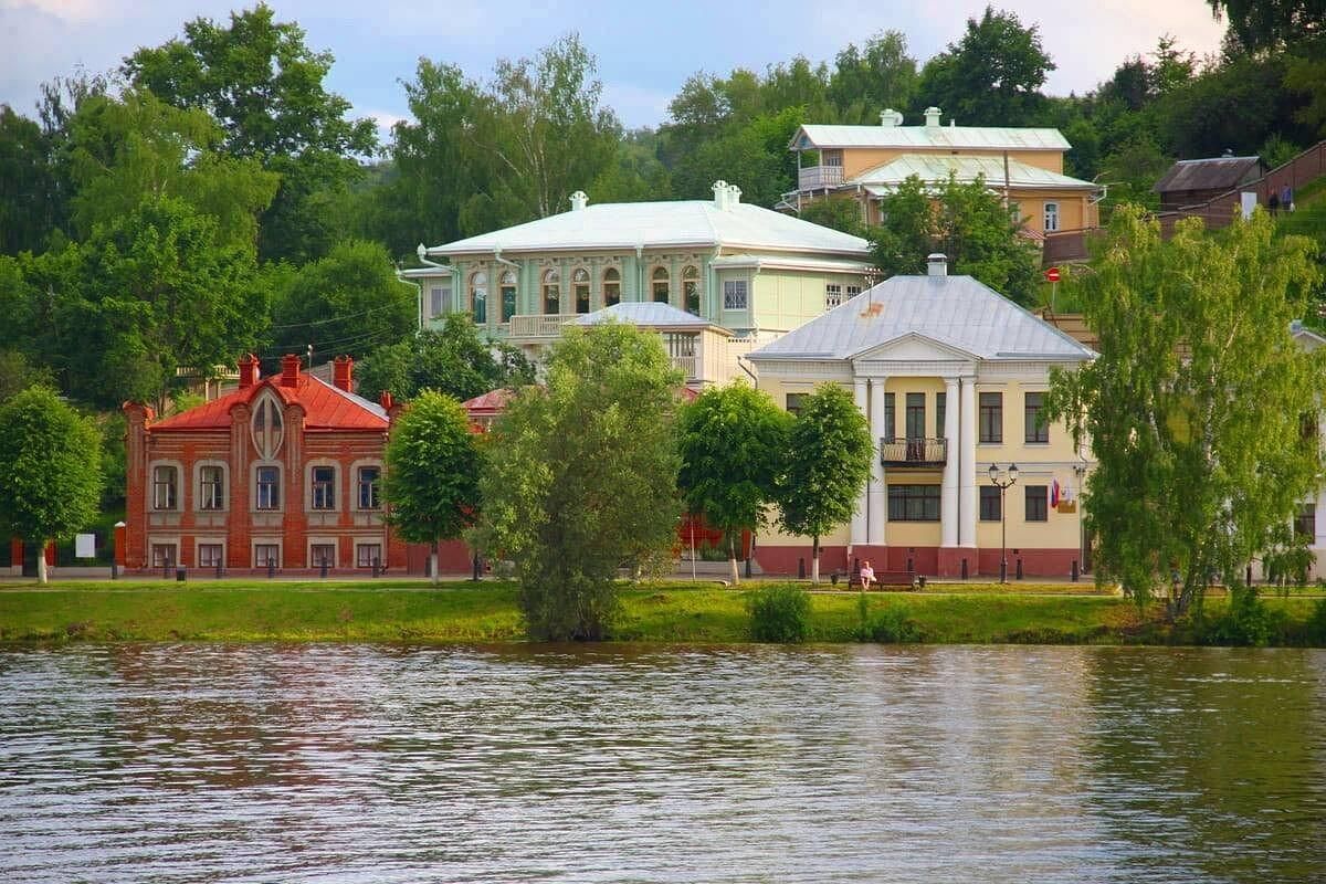 Экскурсионный тур из Москвы "Залесское княжество: Переславль Залесский - Ростов Великий - Кострома - Плёс"