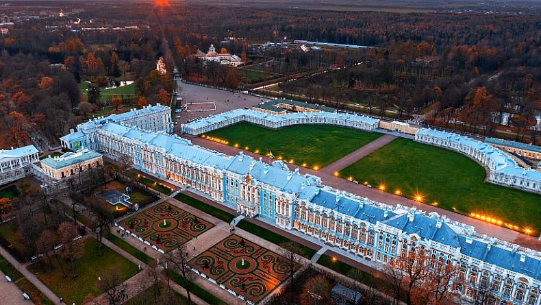 Экскурсия загородная в Царское Село.  Екатерининский дворец, парк