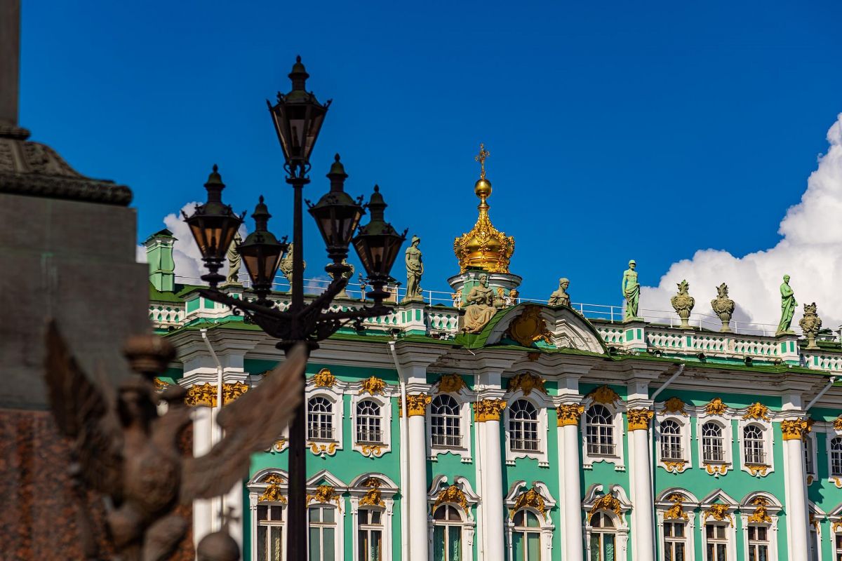 Обзорная автобусная экскурсия по Санкт-Петербургу с посещением Эрмитажа (ГРУППОВАЯ)