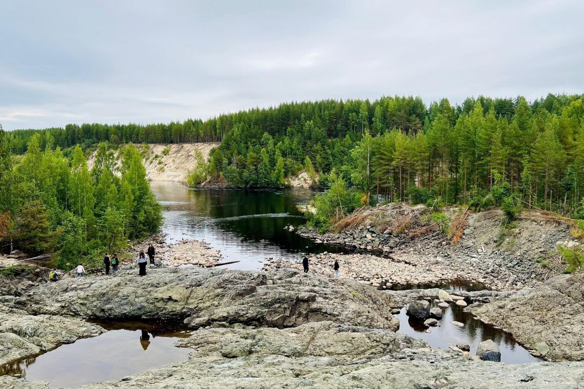 Экскурсионный тур из Петрозаводска "Душа Карелии: фьорды, горы и водопады"